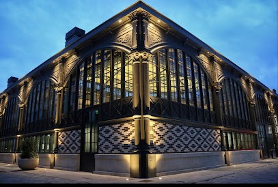 John Photographe, Photographe à Aiguilhe