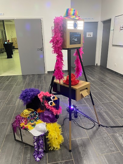 Location Photobooth / Selfiebooth / Borne à selfie / Borne Photo Ardennes, Développement de Photos à Charleville-Mézières