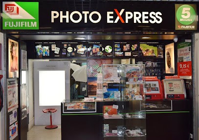 Photo Express Baobab, Photographe à Neuilly-sur-Marne