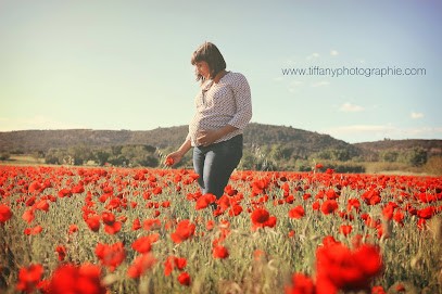 Tiffany Photographie Photographe Grossesse, Nouveau Né, Bébé, Enfant, Mariage, Baptême, Photographe à Langlade