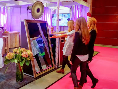 Myselfiebooth Versailles Photographe à Buc