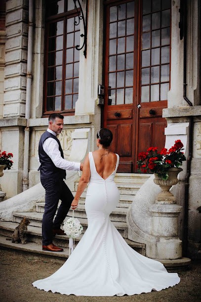 IA Photographe Vidéaste, Développement de Photos à Bains