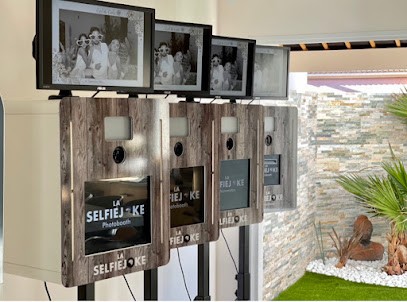 La Selfiejoke Photobooth Orange, Développement de Photos à Piolenc