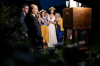 La Photobooth Par Encoulisse, Développement de Photos à Sagy