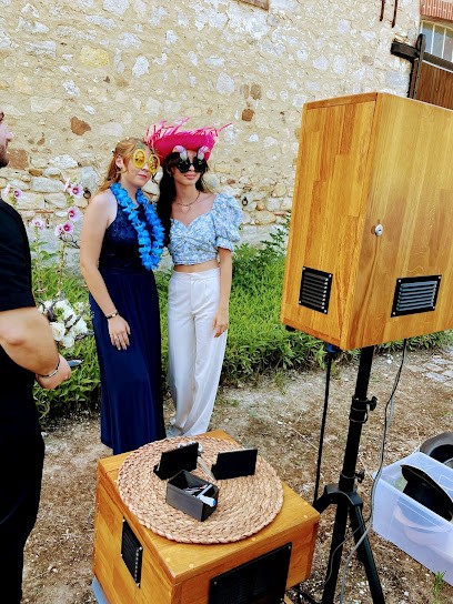 MYWOODSHOOT - PHOTOBOOTH - BORNE PHOTOS - MARIAGE 77/89/45/10, Photographe à Varennes-sur-Seine