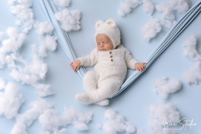 Irina Studio - Photographe Mariage, Grossesse, Nouveau-Né, Famille - Yvelines, Paris, Versailles, Houdan, Photographe à Houdan