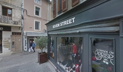 Kurt Corp, Développement de Photos à L'Isle-sur-la-Sorgue