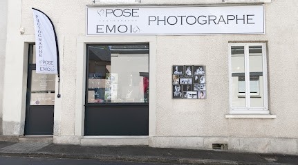 Pose Emoi, Photographe à Yvré-le-Pôlin