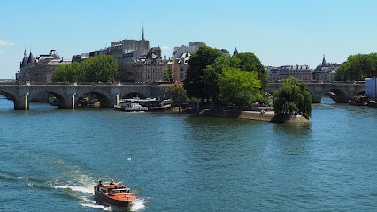 Rakotomaniraka, Photographe à Conflans-Sainte-Honorine