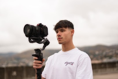 Eyes Production - Photographe Et Vidéaste Pour Artistes Et Entreprises, Développement de Photos à Sainte-Gemmes-sur-Loire