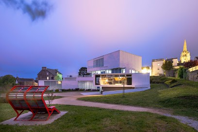 Cadwal Besse, Photographe à Paimpont