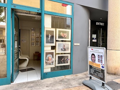 PHOTOGRAPHE RUE DE VERDUN - PHOTOS D'IDENTITE Sans RDV & TOUT PROJET PHOTO- Jessica Dubray, Photographe à Marignane