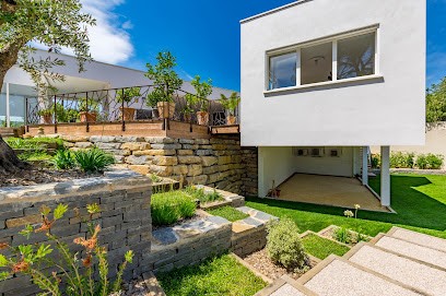 Maxime Photographe Herault . Immobilier Commerce Restaurant Famille Tourisme Reportage, Photographe à Saint-André-de-Sangonis