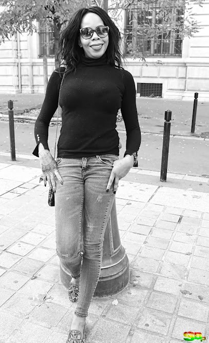 Bsp Photography Studio, Développement de Photos à Saint-Julien-du-Sault