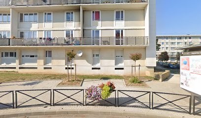 Hamdane Jamila, Photographe à Orly