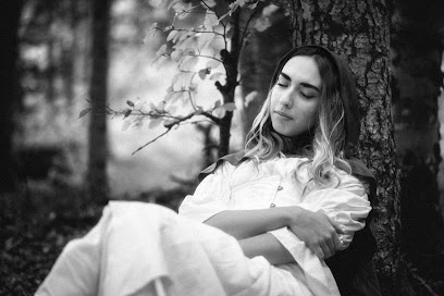 Maxime Lambert Photographie | Photographe Portrait / Lifestyle / Mariage / Animalier Photographe à Peyrins