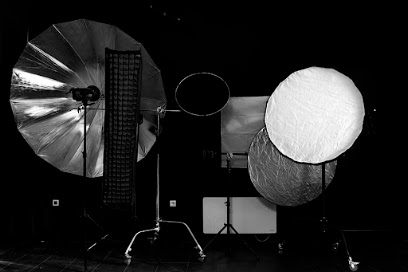 L'atelier Phi Développement De Photos à Montreuil