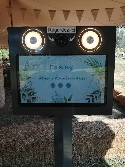 Selfie Fèsta - Location Photobooth, Photographe à Gaudiès