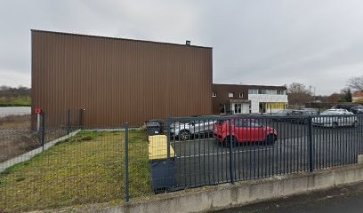 Studio Photo et Video Publicitaire Auvergne : Riot House Studio, Photographe à Châteaugay