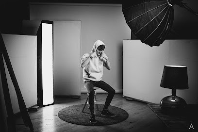 Polychroma - Photography & Graphics, Photographe à Saint-Uniac